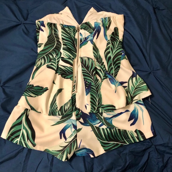tropical print romper vacation shorts strapless - Picture 3 of 4